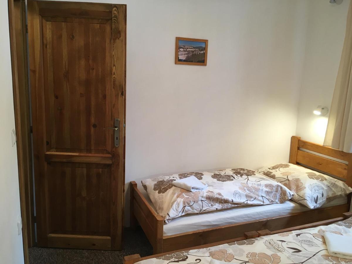 Chalupa A Apartmany Lojka Benecko Exterior foto