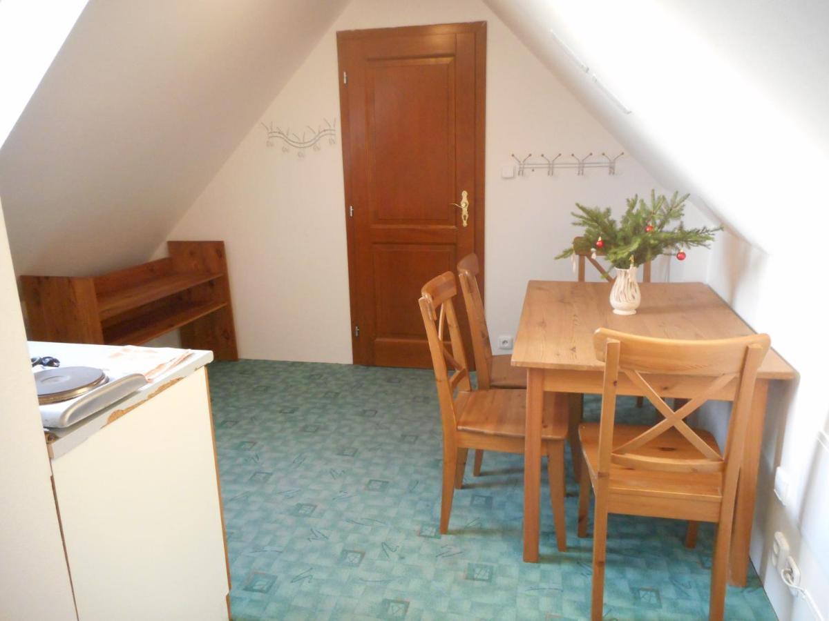 Chalupa A Apartmany Lojka Benecko Exterior foto