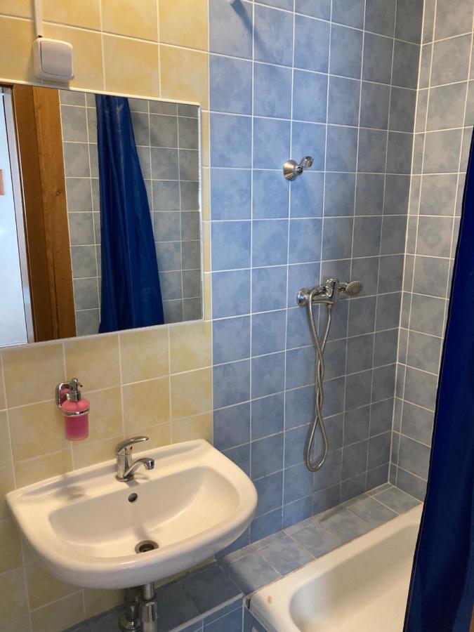 Chalupa A Apartmany Lojka Benecko Exterior foto